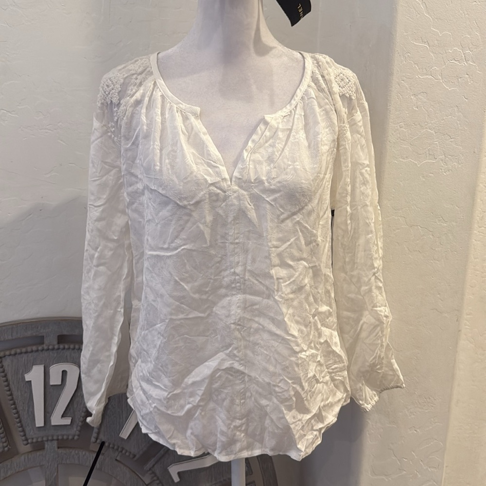 VELVET | ✨NEW✨ Cream Blouse